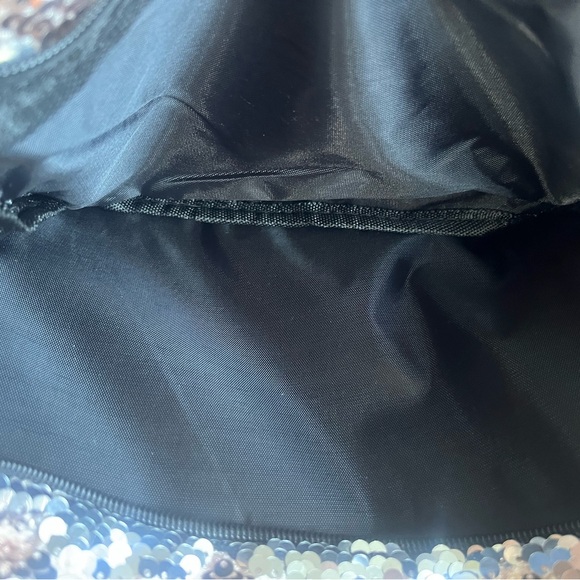 Reversible sequin backpack - Picture 3 of 5